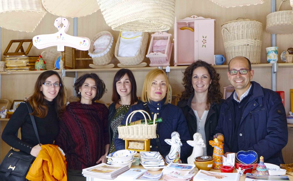 El Equipo para la Atención Integral a Personas con Enfermedades Avanzadas (EAPS) con el director de la Fundación, Daniel López.