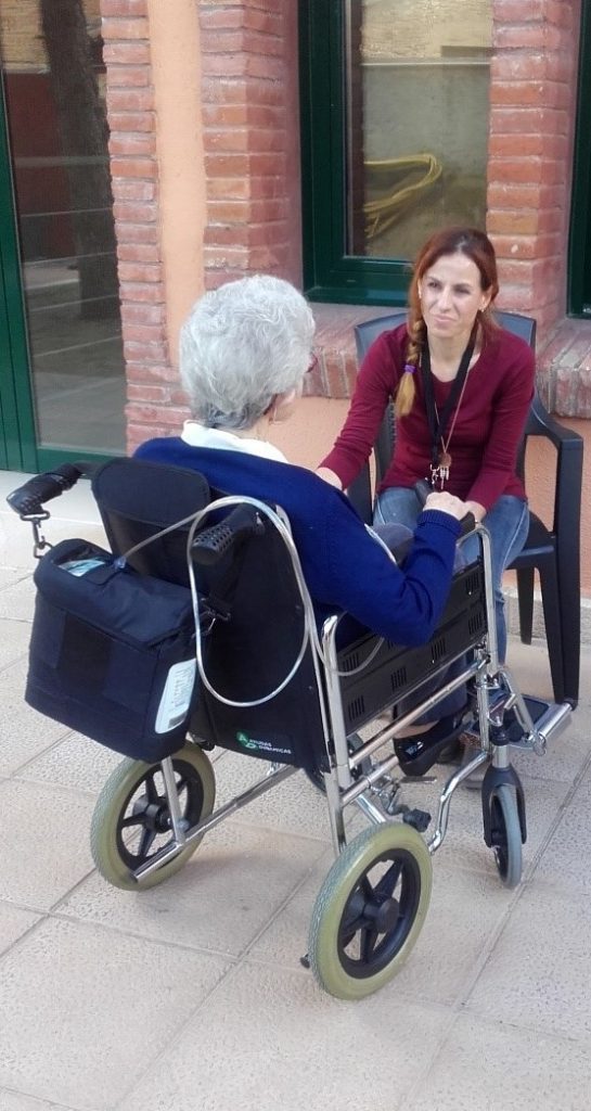 Imatge de la primera visita de la voluntària Sandra.