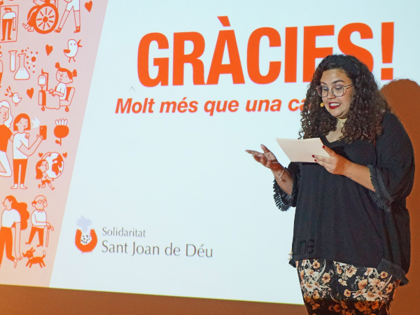Presentadora acte cloenda Magic Line Mallorca
