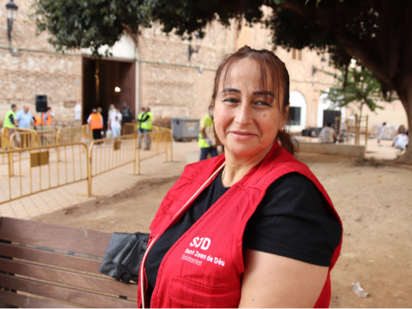 Shirley es vecina de La Torre y voluntaria de Sant Joan de Déu Valencia