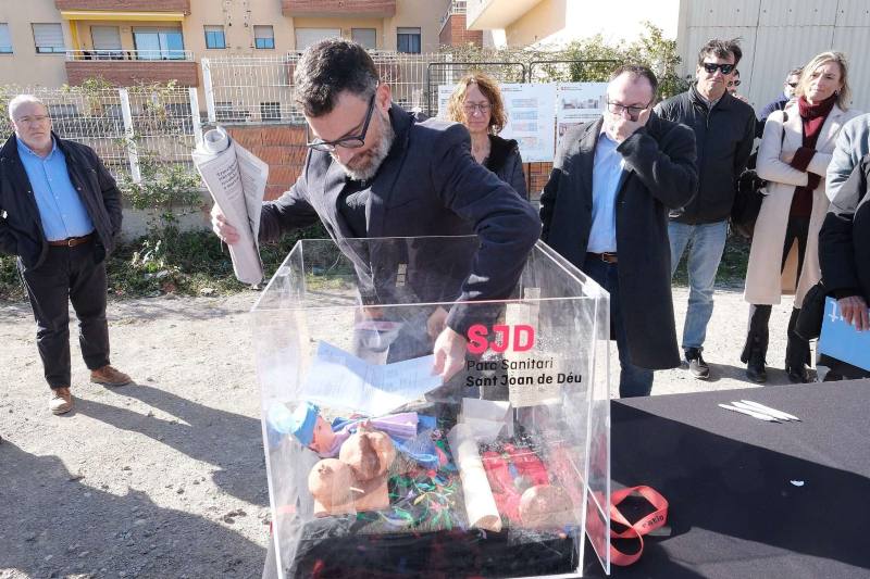 Primera piedra nuevo Centro Salud Mental del Garraf